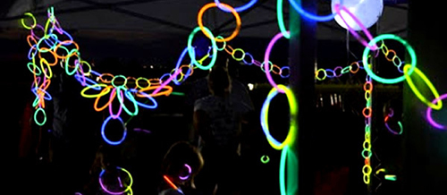 juegos luminosos con barritas neon